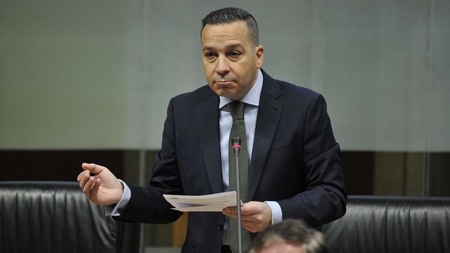 Vox vuelve a la gresca con el PP por el rechazo a derogar la ley LGTBI de Extremadura