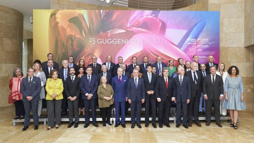 Urkullu apuesta por la cultura como "motor" para "recuperar el país" en el aniversario del Guggenheim