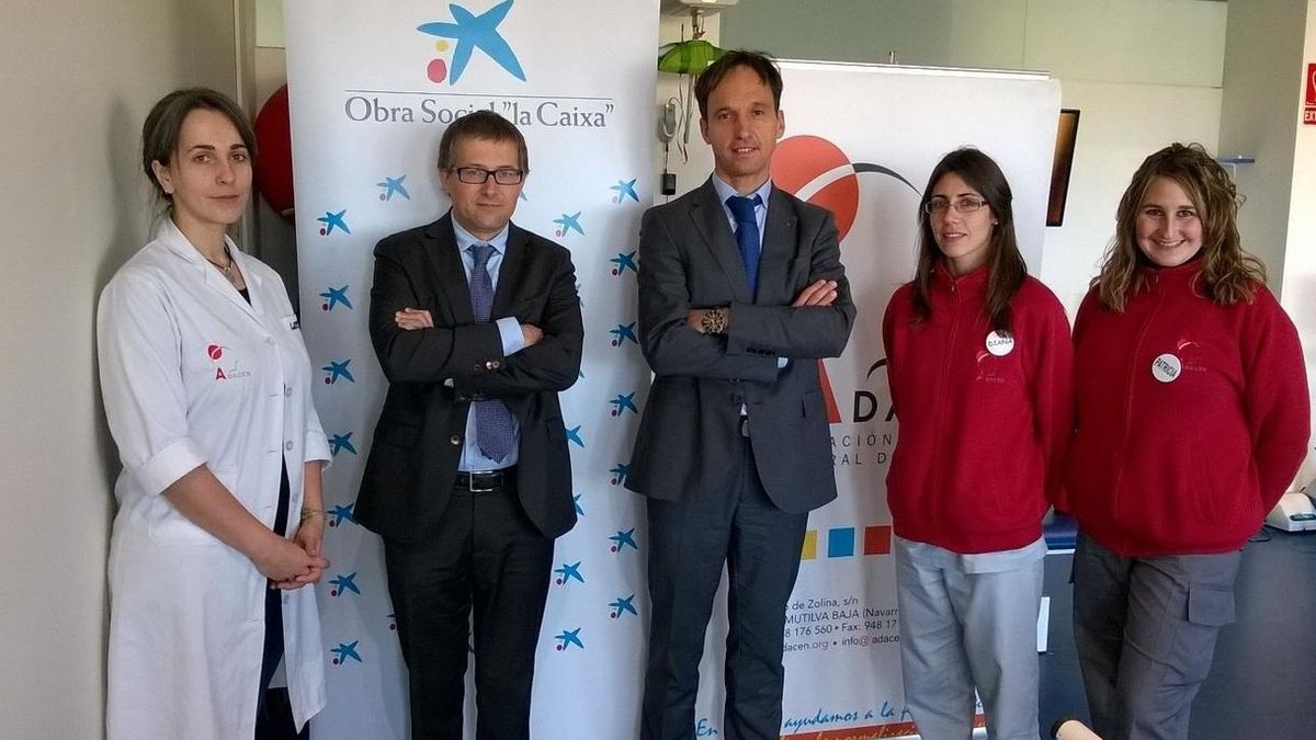 La Caixa aporta 6.000 euros a Adacen para el programa de rehabilitación logopédica