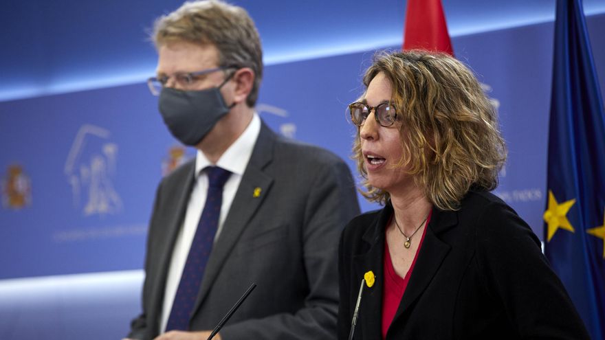 El diputado del PDeCAT Ferran Bel y la candidata de este partido a la Presidencia de la Generalitat de Cataluña, Àngels Chacón.