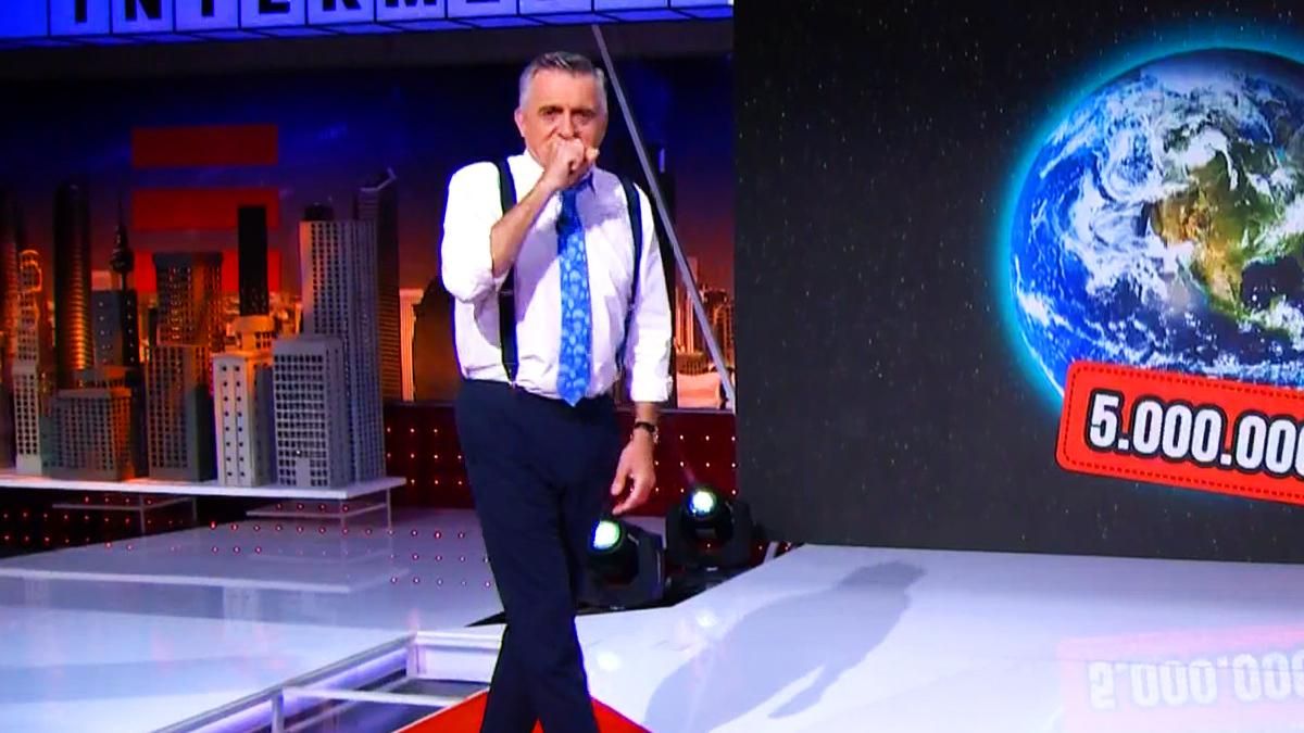 Wyoming bromea al sufrir un ataque de tos en 'El Intermedio': "Si me muero, que hagamos un pico de audiencia"