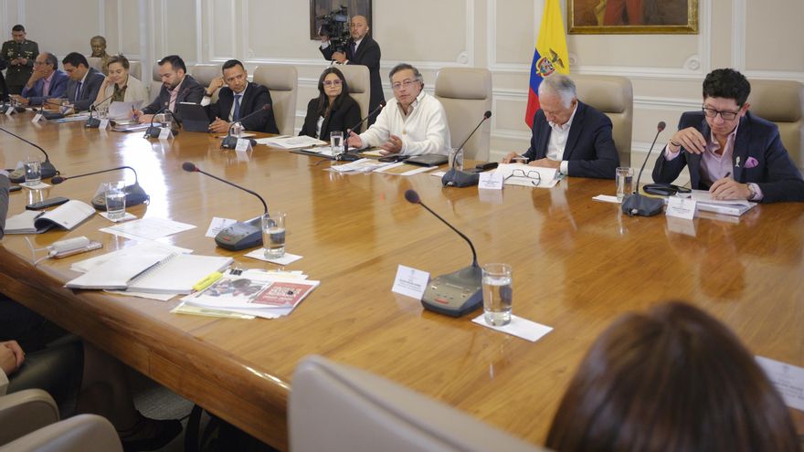 Petro llama a respetar la "línea roja" de la vida tras atentado contra Miguel Uribe Turbay