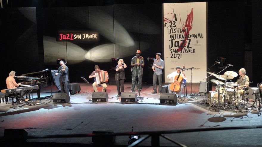 Jazz San Javier vivió una noche de fusiones y abanicos