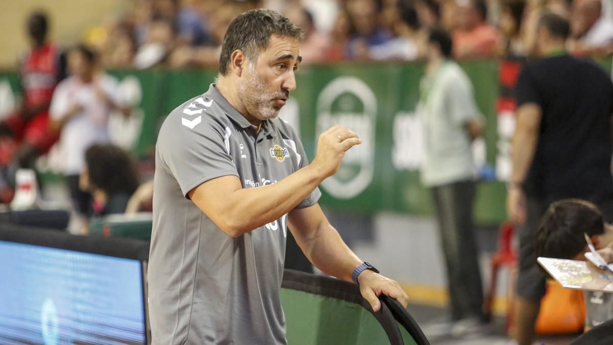 Cajasol Coto Córdoba - Covirán Granada en la Copa de Andalucía de Baloncesto