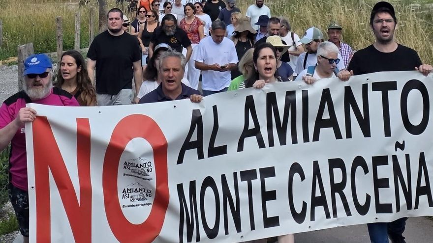 Marcha ciudadana contra el “opaco” proyecto del vertedero que enterrará 4.000 toneladas de amianto en Castañeda