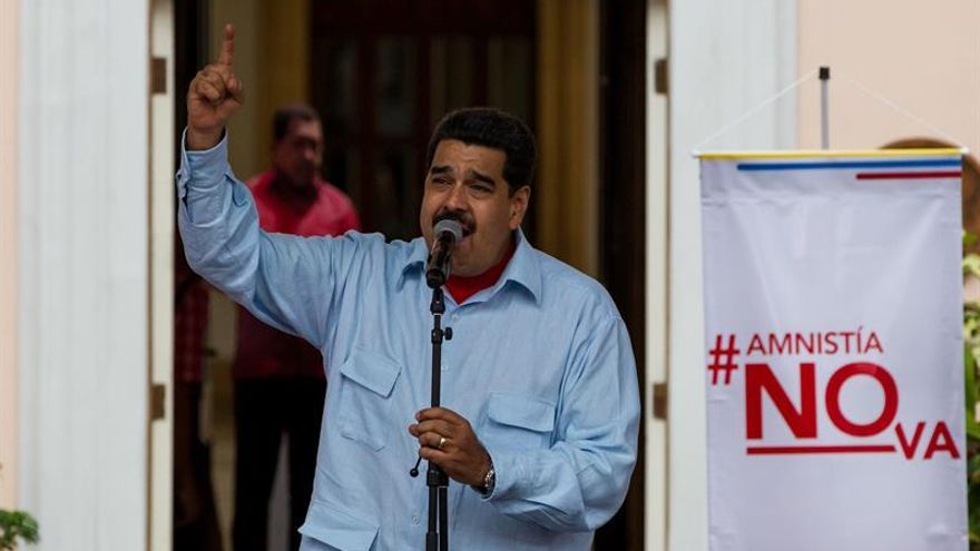 Venezuela pide a las empresas de telefonía "actitud proactiva" ante la falta de divisas