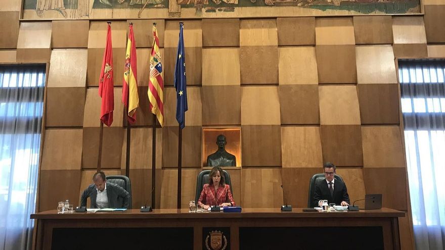 Los concejales de Zaragoza rompen la unidad en la votación de los títulos de Hijos Predilectos en un debate crispado