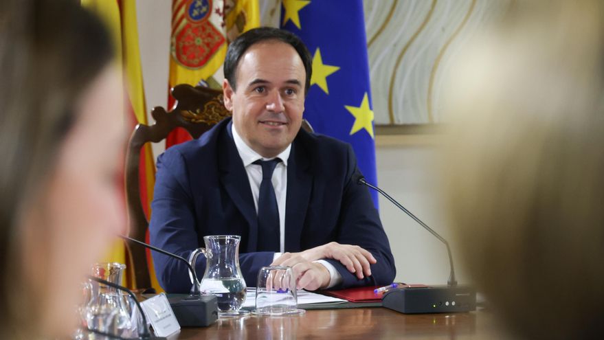 Pérez Llorca nombra en Presidencia a Ángela Cano, hija del alcalde de La Nucía y sobrina de la consellera de Innovación