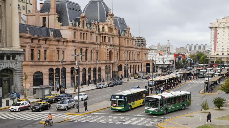 La UTA reconfirmó el paro de colectivos pese a los intentos del Gobierno por desarticularlo
