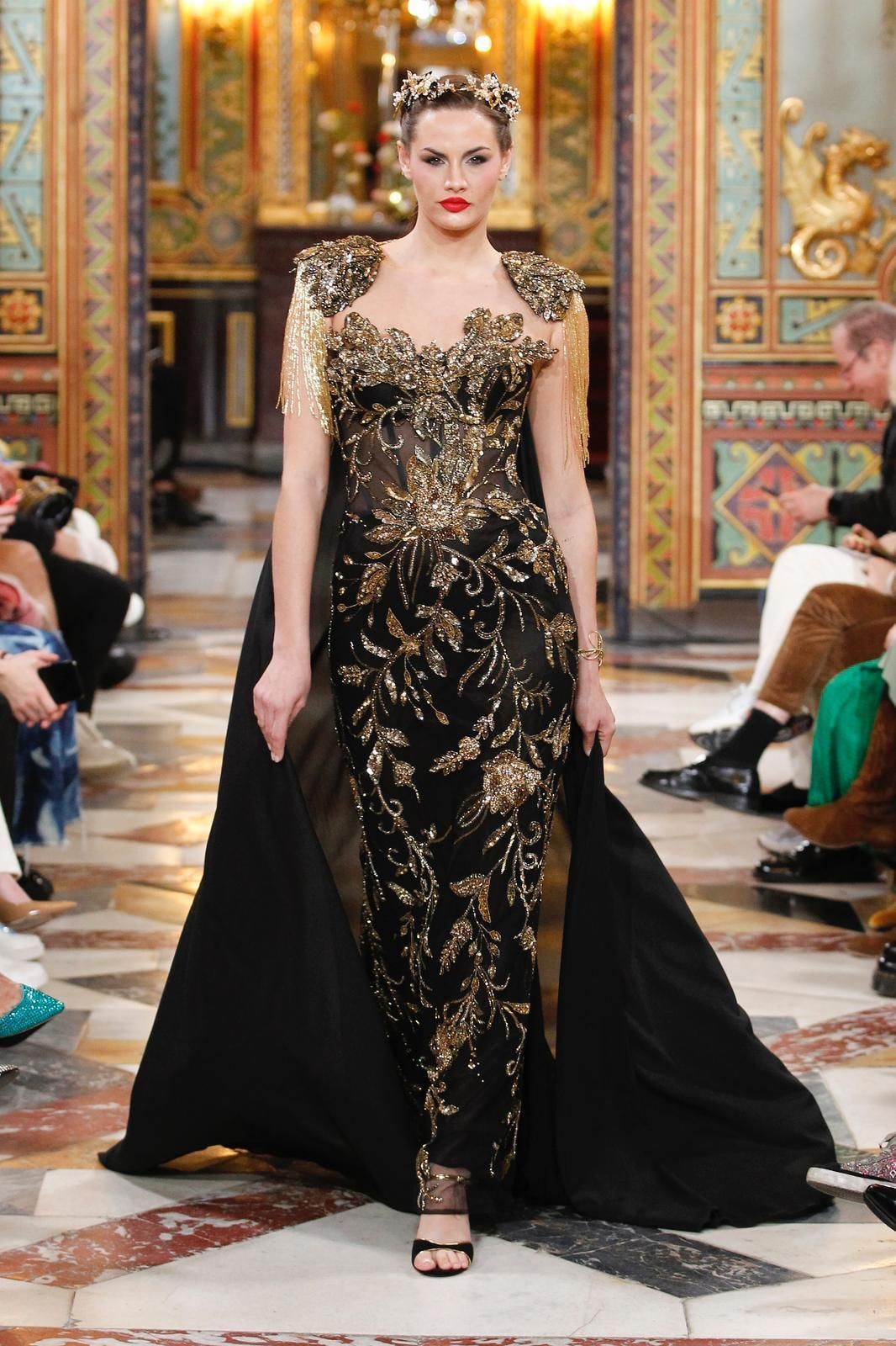 Diazar presenta su nueva colección ‘Ámitys’ en la pasarela Atelier Couture Madrid.