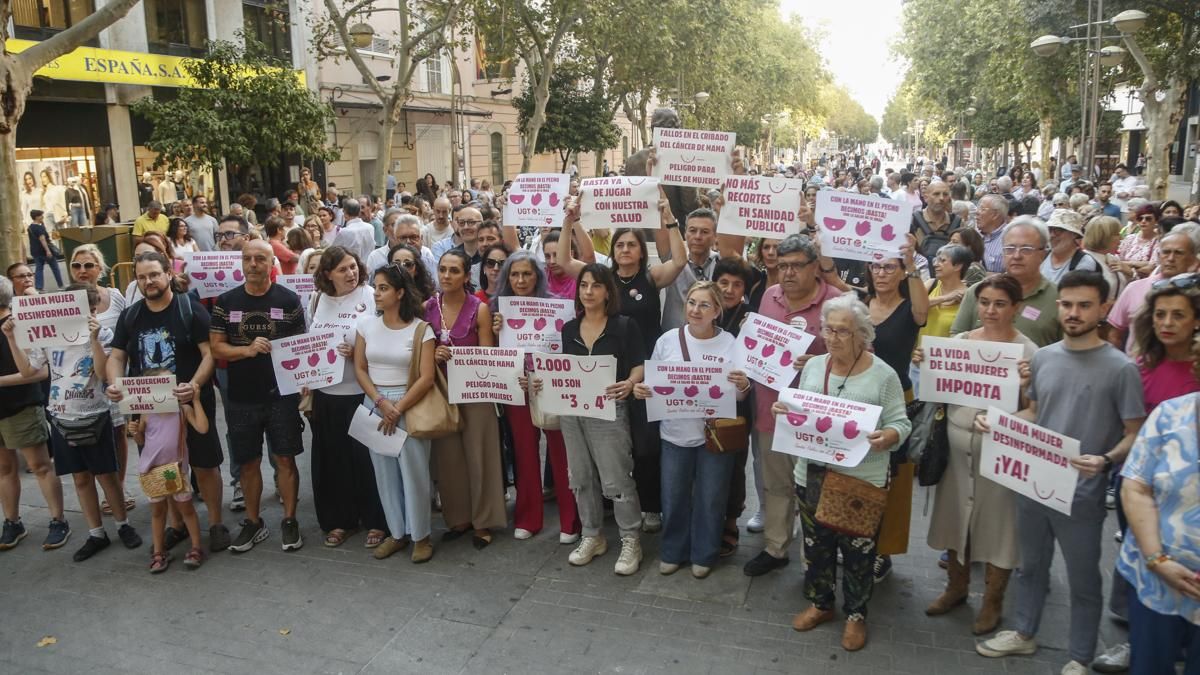 La Junta de Andalucía anuncia planes de acción para los cribados de cáncer de colon y cuello de útero