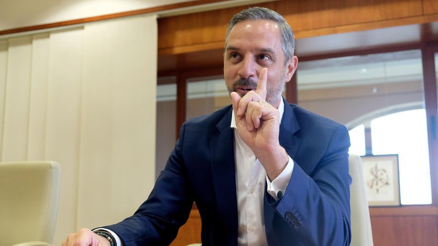 Juan Bravo: "Alguien que gana 80.000 euros también paga impuestos y tiene derecho a deducciones fiscales"