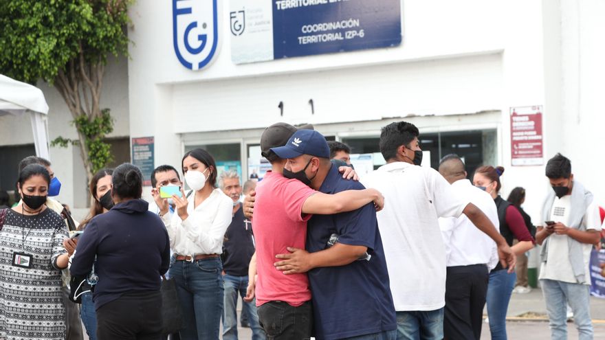 Hallan sin vida a niño desaparecido durante el desplome del metro en México