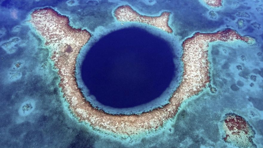 Descubren en la bahía de Chetumal un agujero azul gigante de 424 metros cuya profundidad sigue sin poder medirse