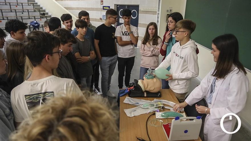 La Universidad ayuda a despejar la x (y las dudas) a miles de jóvenes sobre qué grado estudiar