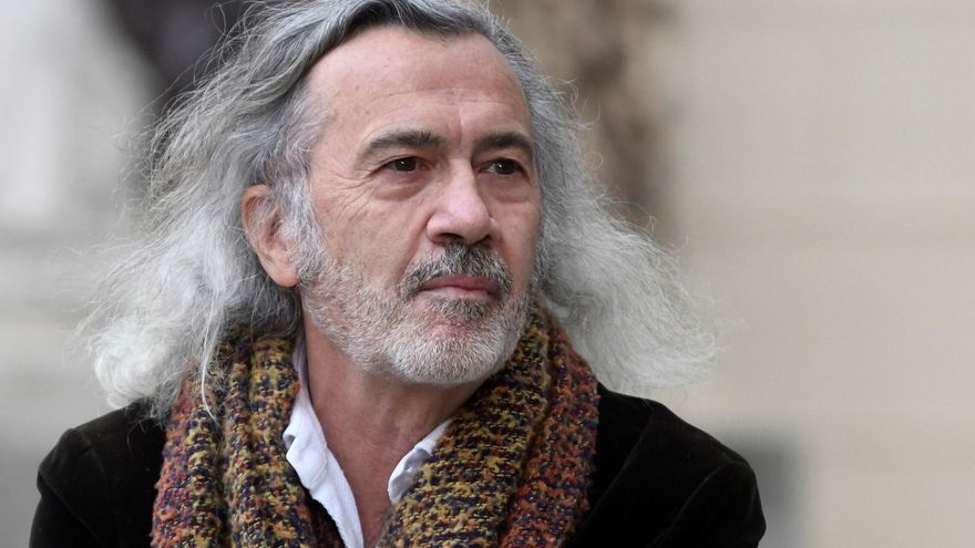 Beltrán, un poeta salvado por las palabras que superó el covid con metáforas