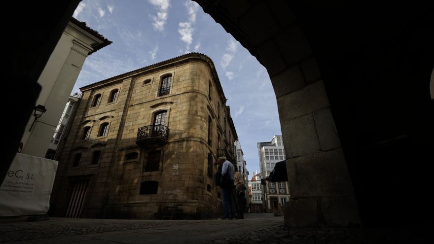 La Xunta propone una sanción de 3.000 euros a los Franco por no abrir al público la Casa Cornide de A Coruña