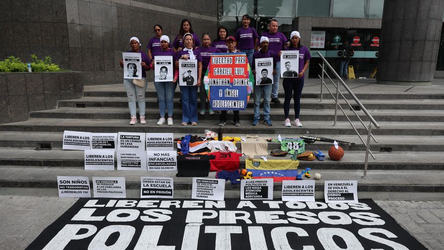 La ONG Foro Penal registra 927 presos políticos en Venezuela, 82 con doble nacionalidad