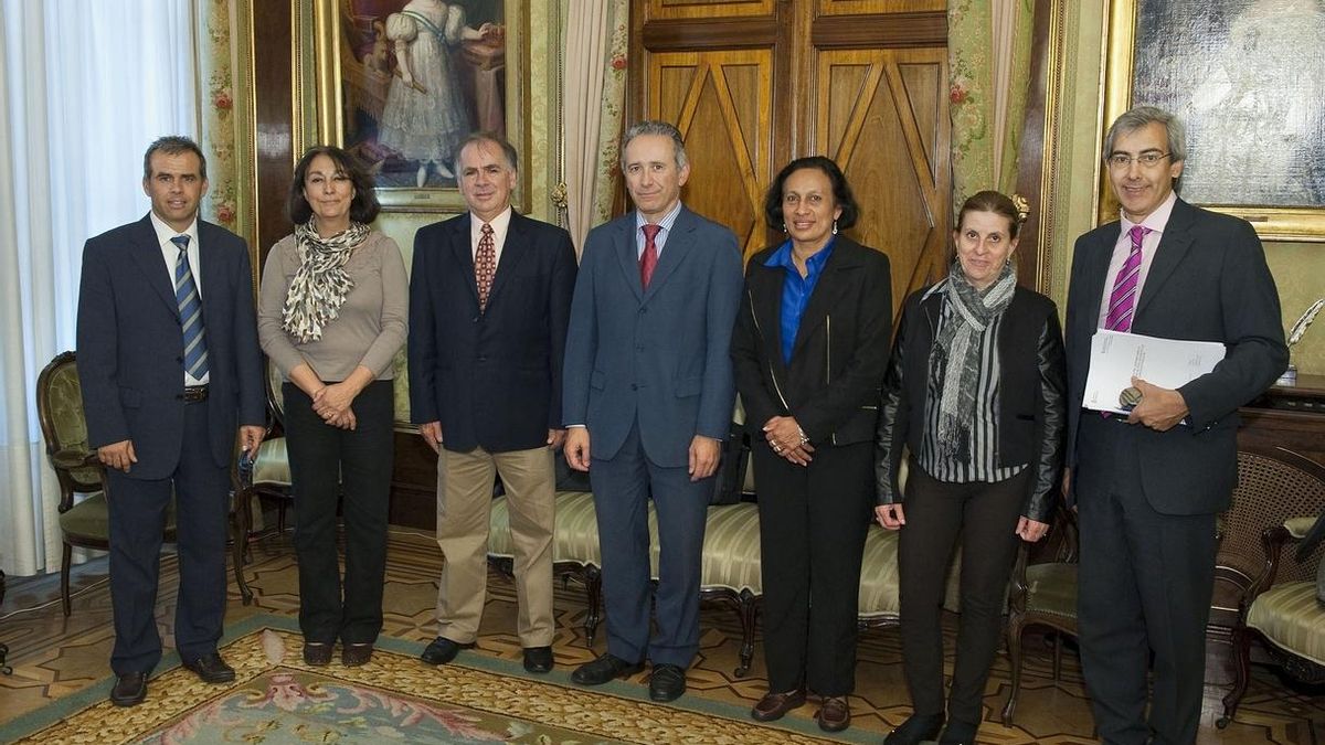 Una delegación de Costa Rica conoce el sistema que emplea el Gobierno de Navarra para evaluar sus políticas