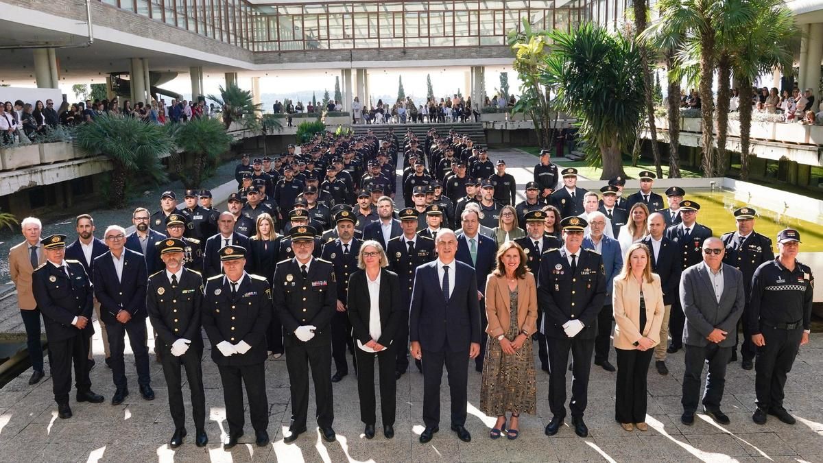 València respon a Antifrau que manté congelades les proves de la Policia Local fins que la Generalitat actualitze els barems