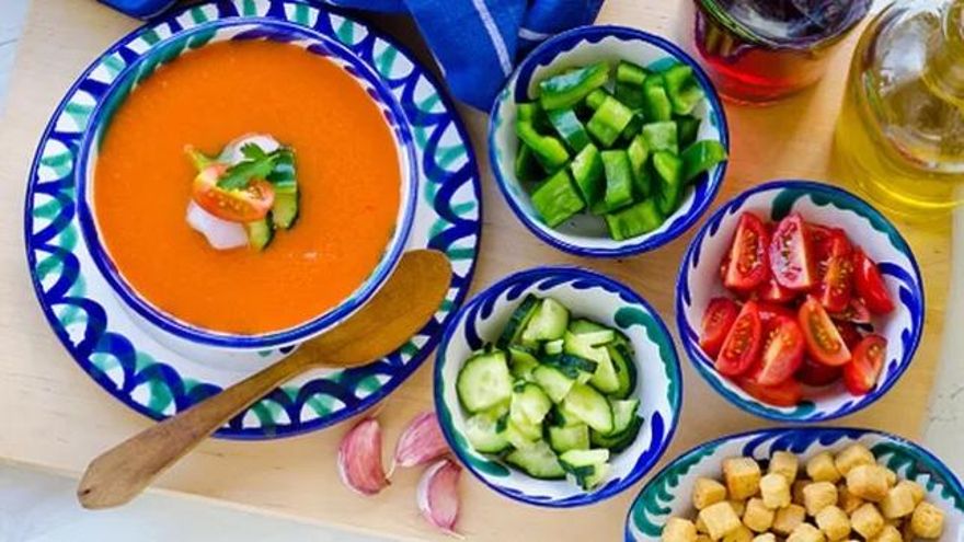 7 platos andaluces de verano donde el aceite de oliva es el protagonista