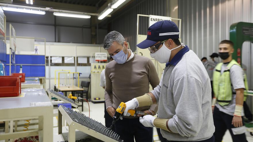 Toyota incorporó a diez beneficiarios del plan social Potenciar Trabajo