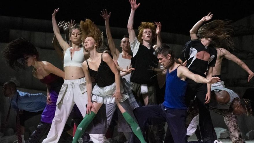 Montaje de danza durante La Noche de los Teatros 2019 celebrada en Madrid.