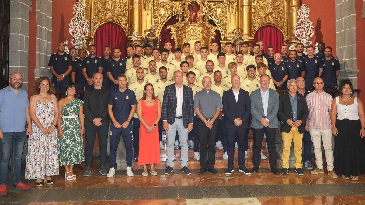 Visita de Las Palmas a la Virgen del Pino