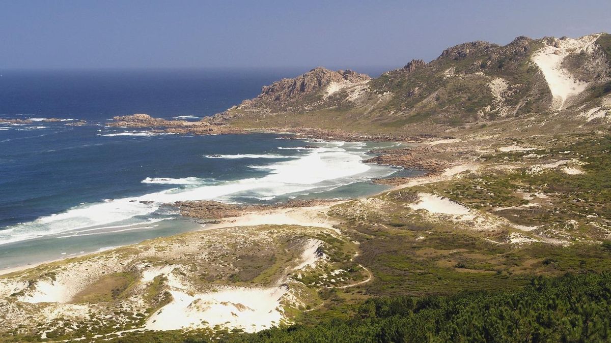 Playa de Trece, en O Camiño dos Faros.