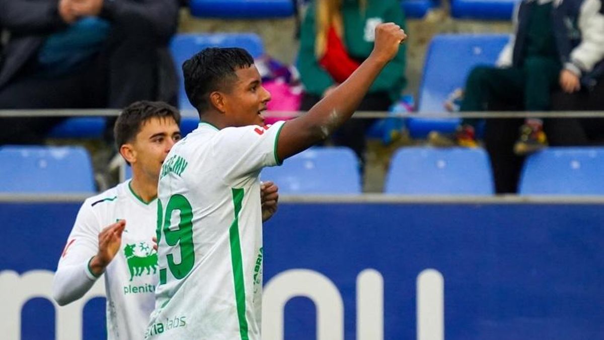 Jeremy celebra su tanto ante el Huesca