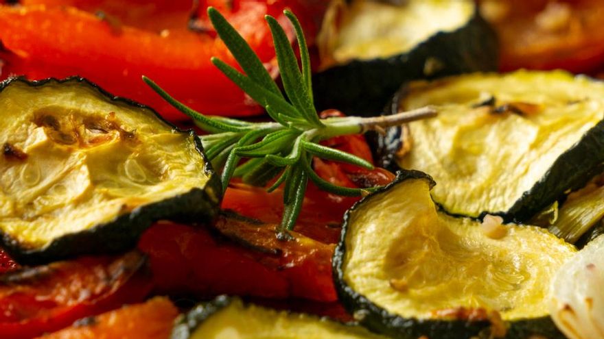 Puedes preparar este plato con tus verduras favoritas