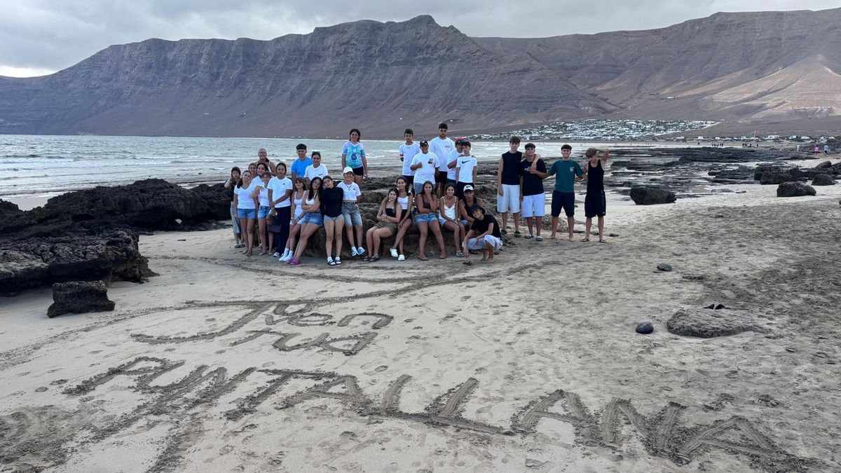 Participantes de una de las  actividades de 'Juventud Verano 2026’ de Puntallana.