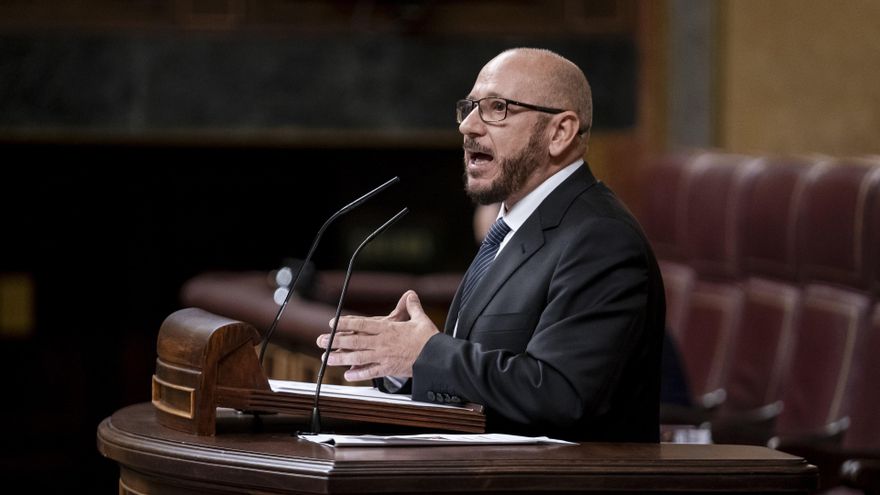 Archivo - El diputado de Vox, Francisco José Alcaraz, en el Congreso de los Diputados, a 27 de febrero de 2024, en Madrid (España)