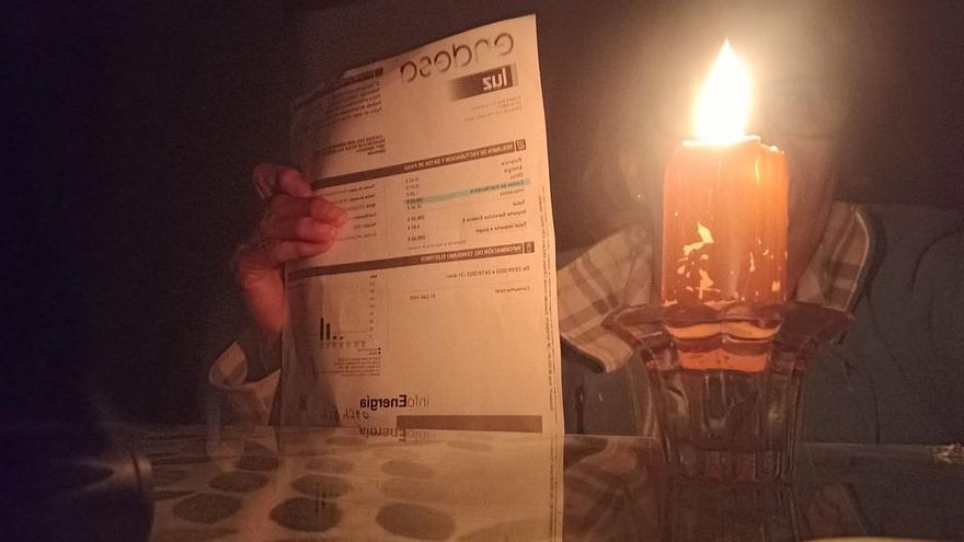 Vivir sin luz en la Zona Norte de Granada en pleno verano: "Es una situación inhumana"