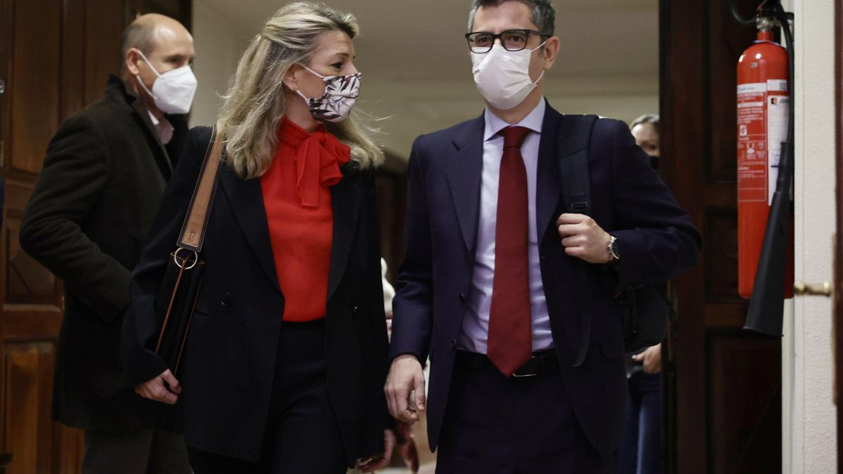 La vicepresidenta segunda del Gobierno y ministra de Trabajo y Economía Social, Yolanda Díaz, y el ministro de la Presidencia, Relaciones con las Cortes y Memoria Democrática, Félix Bolaños