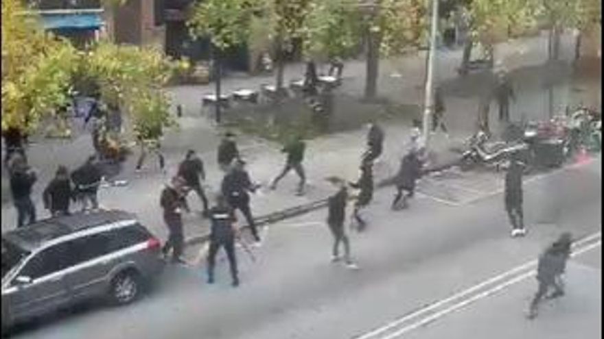 Un policía herido en los altercados previos al partido de fútbol Osasuna-Real Valladolid