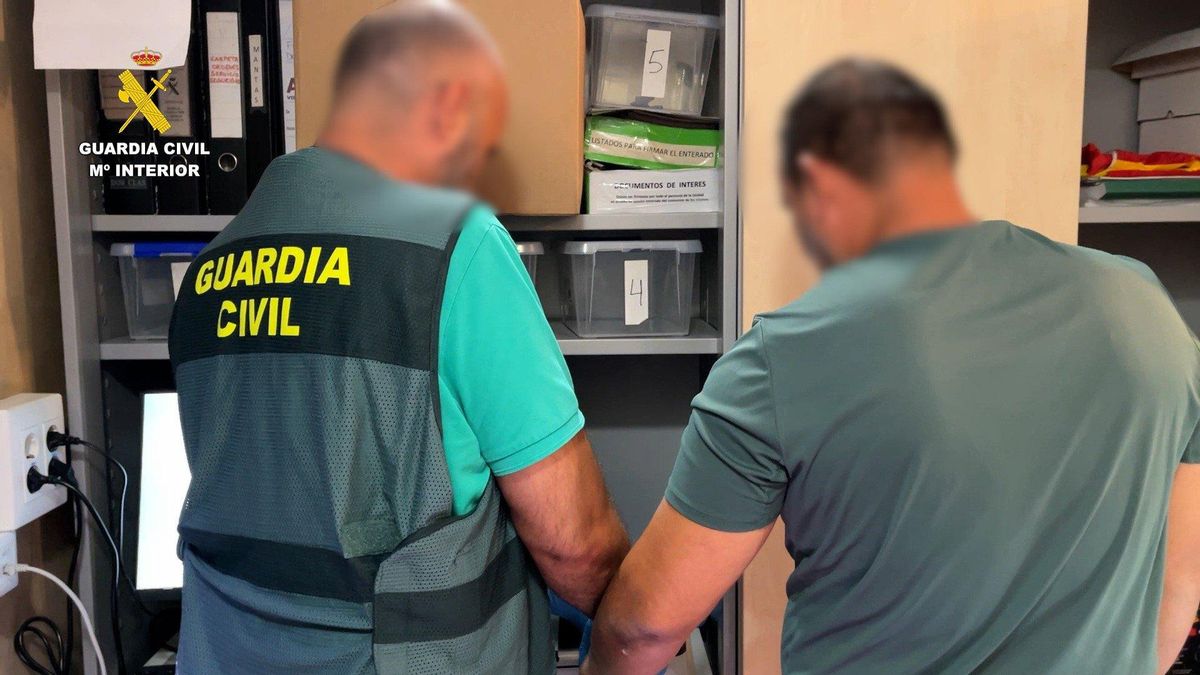 La Guardia Civil ha detenido a dos hombres como presuntos responsables del incendio en Almorox (Toledo), originado el 22 de julio de 2026