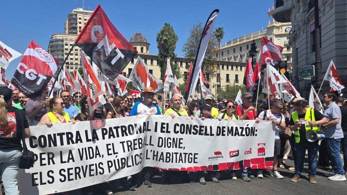 Paralización de Mercavalència, piquetes en la EMT y corte de la calle de Colón, primeras acciones de la huelga general en València