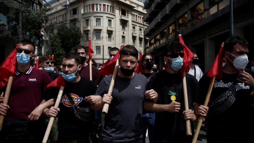 Huelga en Grecia contra la ley que flexibiliza y extiende la jornada laboral