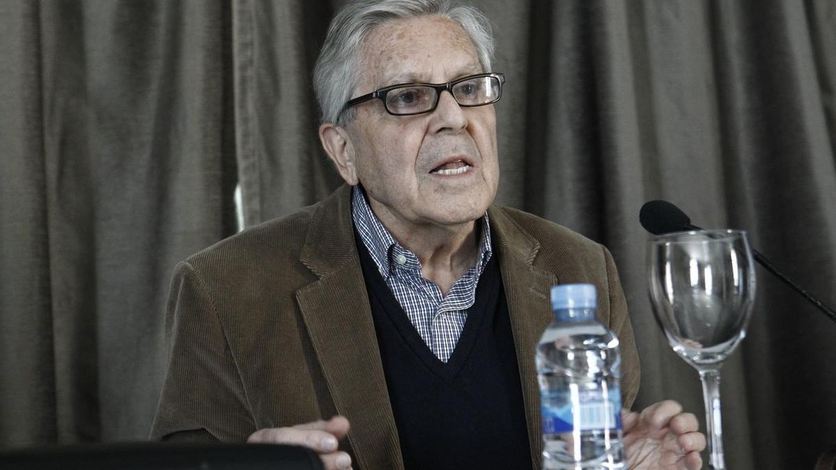 El ex de Podemos Jiménez Villarejo ve un "error histórico" la compra del chalé, que pasará factura en las elecciones