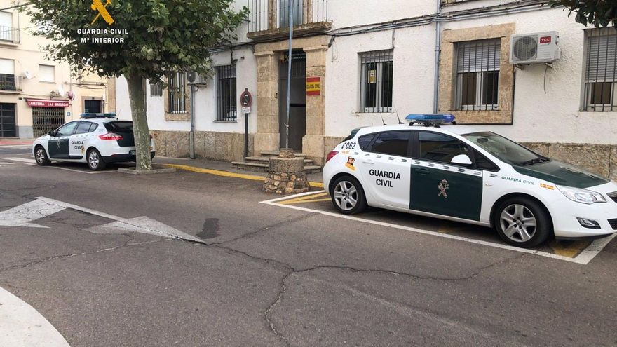Detenido en Ciudad Rodrigo, en Salamanca, un hombre que retuvo en su domicilio a su expareja y los padres de esta
