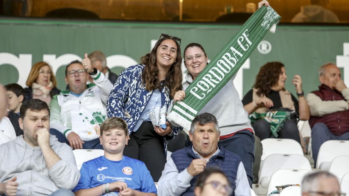 Grada Blanquiverde del Córdoba CF - Real Zaragoza
