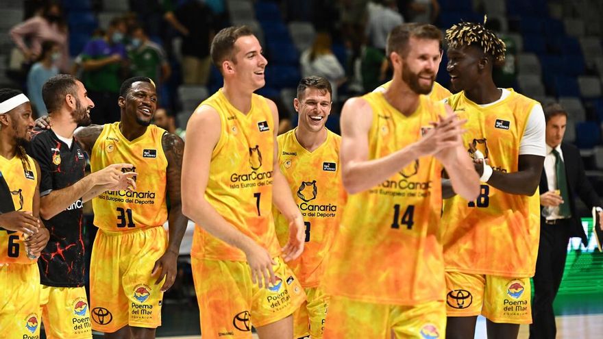 El Gran Canaria asalta el Carpena sobre la bocina