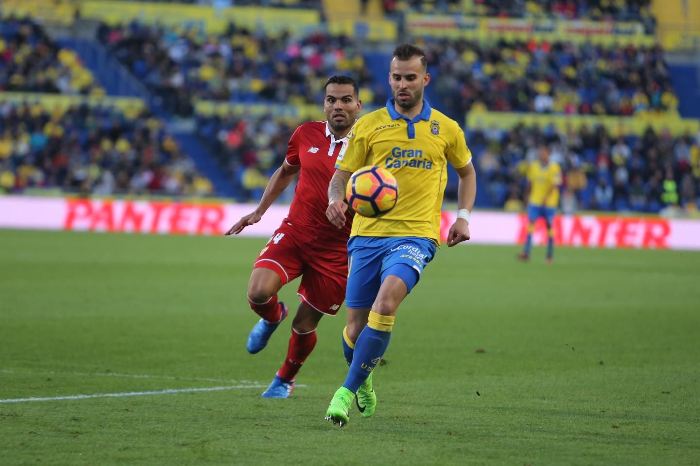 Imagen del partido entre la UD Las Palmas y el Sevilla FC. Alejandro Ramos.