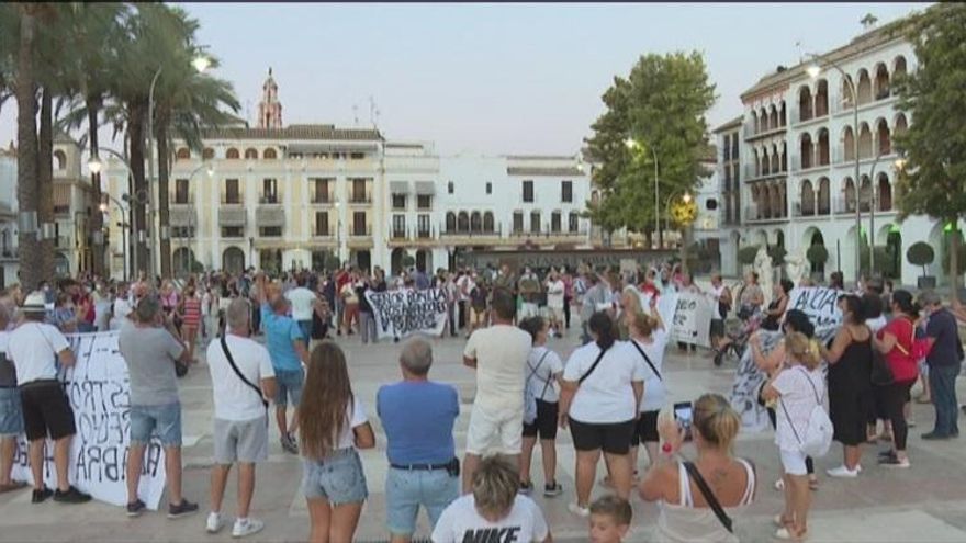 Concentración en Écija por las viviendas de Sedesa