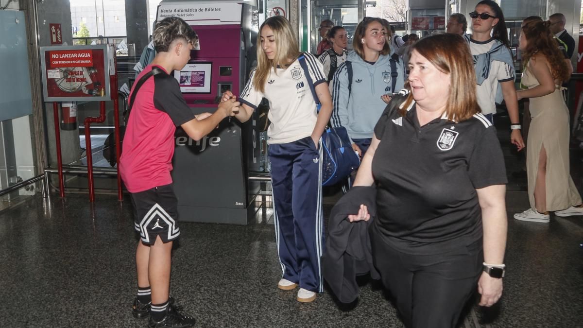 Llegada a Córdoba de la Selección Española de Fútbol Femenina