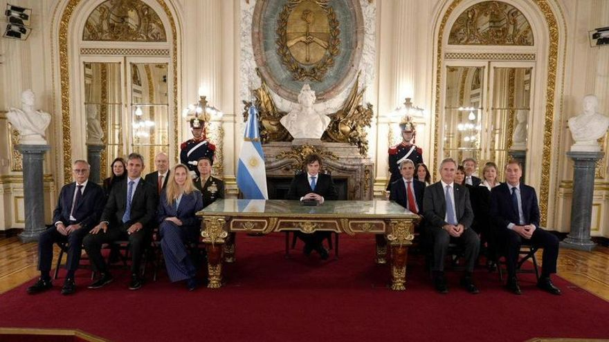 Milei anunció la construcción de una base militar en Tierra del Fuego y sanciones para las empresas que operen en Malvinas