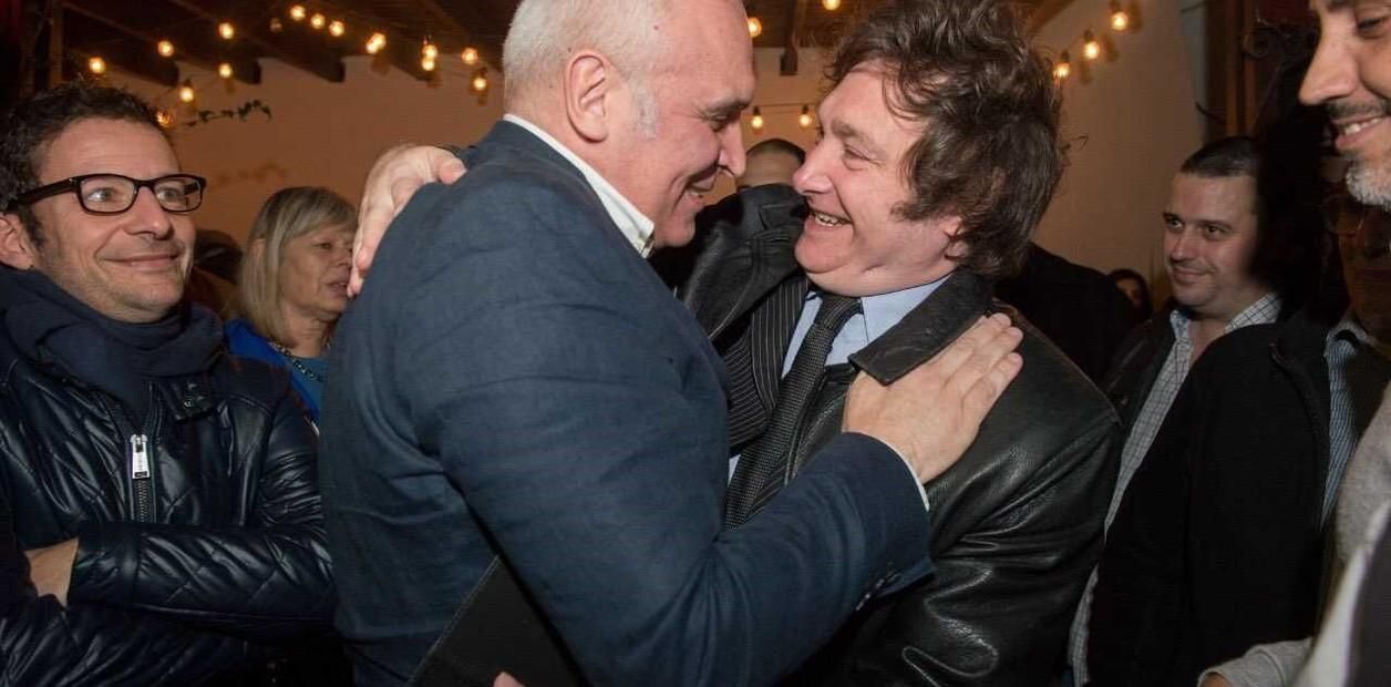 En junio de 2019, Milei y Espert sellaron una de sus tantas reconciliaciones, durante la celebración del primer aniversario del Partido Libertario.