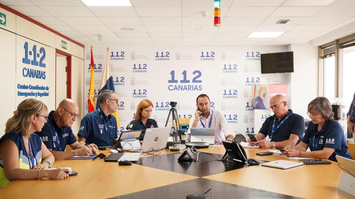 El Plan Especial de Protección Civil y Atención de Emergencias por Incendios Forestales de la Comunidad Autónoma de Canarias (INFOCA) se ha reunido este viernes para estudiar las medidas a tomar ante el aumento de las temperaturas máximas y del riesgo de incendio forestal previsto para los próximos días.
