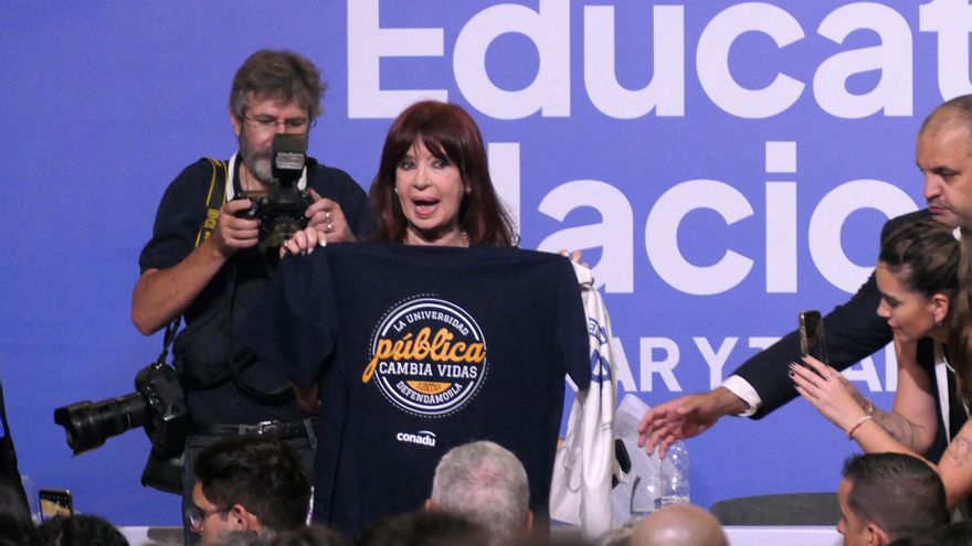 Milei recibe "un cheque en blanco" del Parlamento para acordar con el FMI, según Fernández